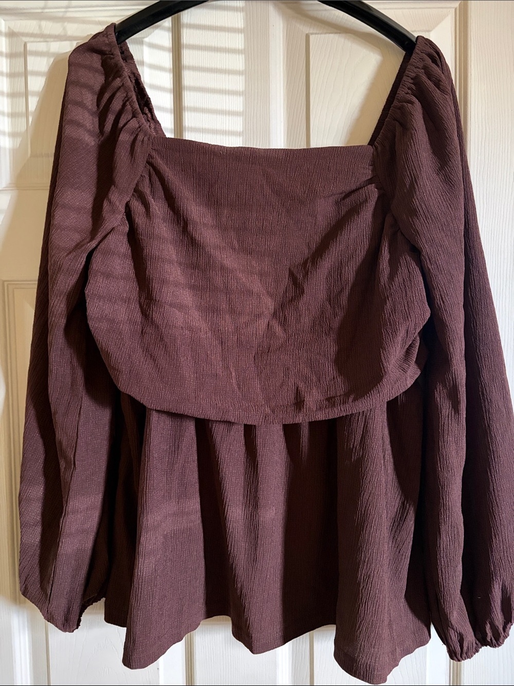 Women’s Square-Neck Long Sleeve - Brown